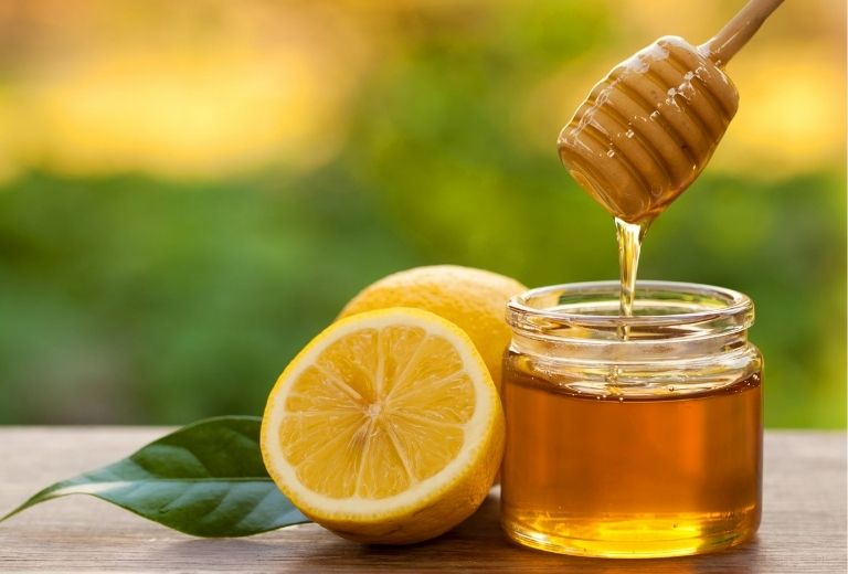 Mật ong có tác dụng tốt cho việc điều trị viêm mũi họng cấp