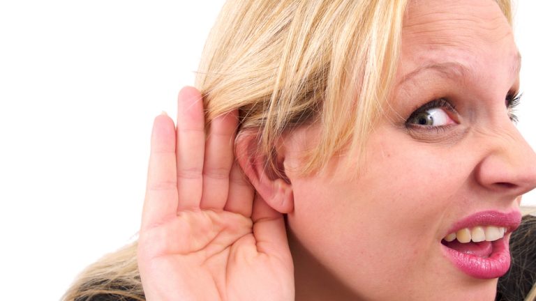 Viêm tai ngoài ảnh hưởng đến thính lực