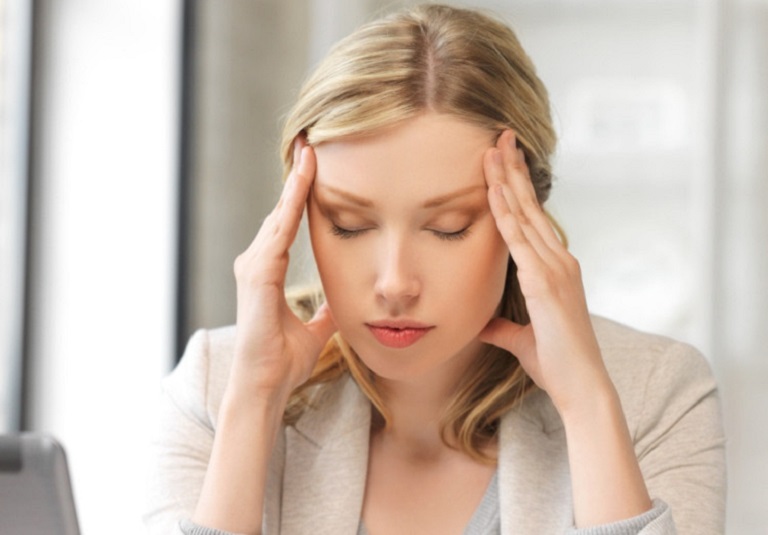 Viêm xoang nhức đầu là triệu chứng phổ biến của bệnh viêm xoang mũi