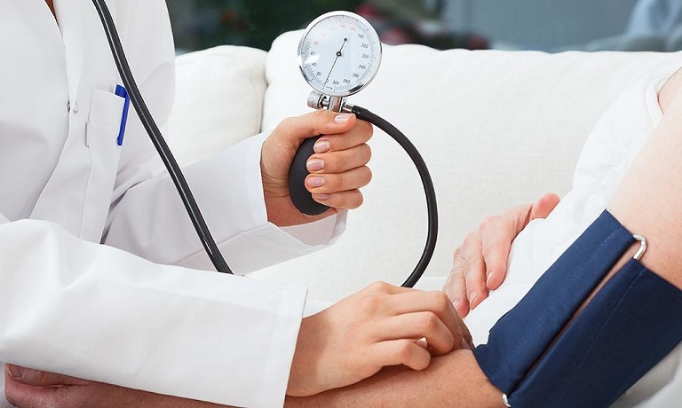 Người bị cao huyết áp thường gặp phải các biến chứng nguy hiểm