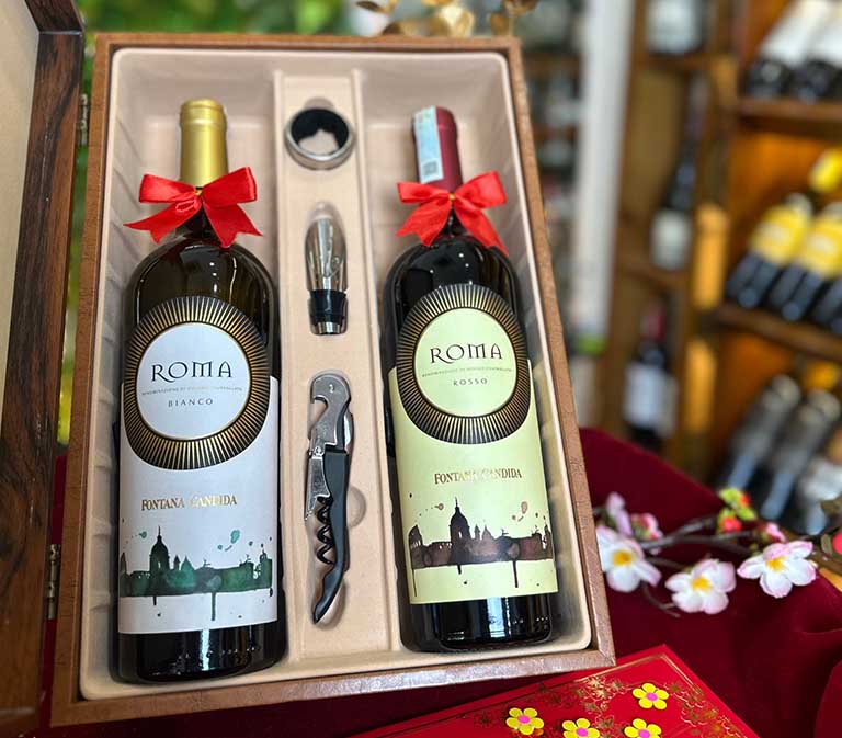 Các sản phẩm tại Royal Wine cực kỳ sang trọng, phù hợp làm quà tặng